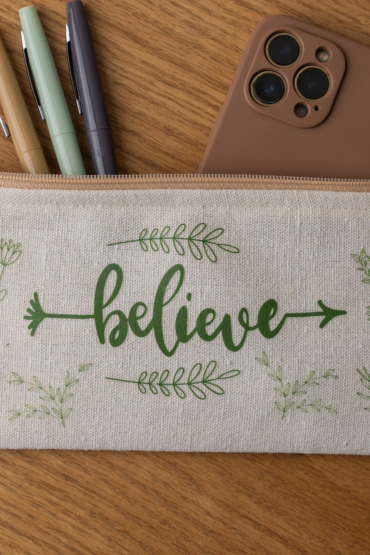 Leafy believe pouch