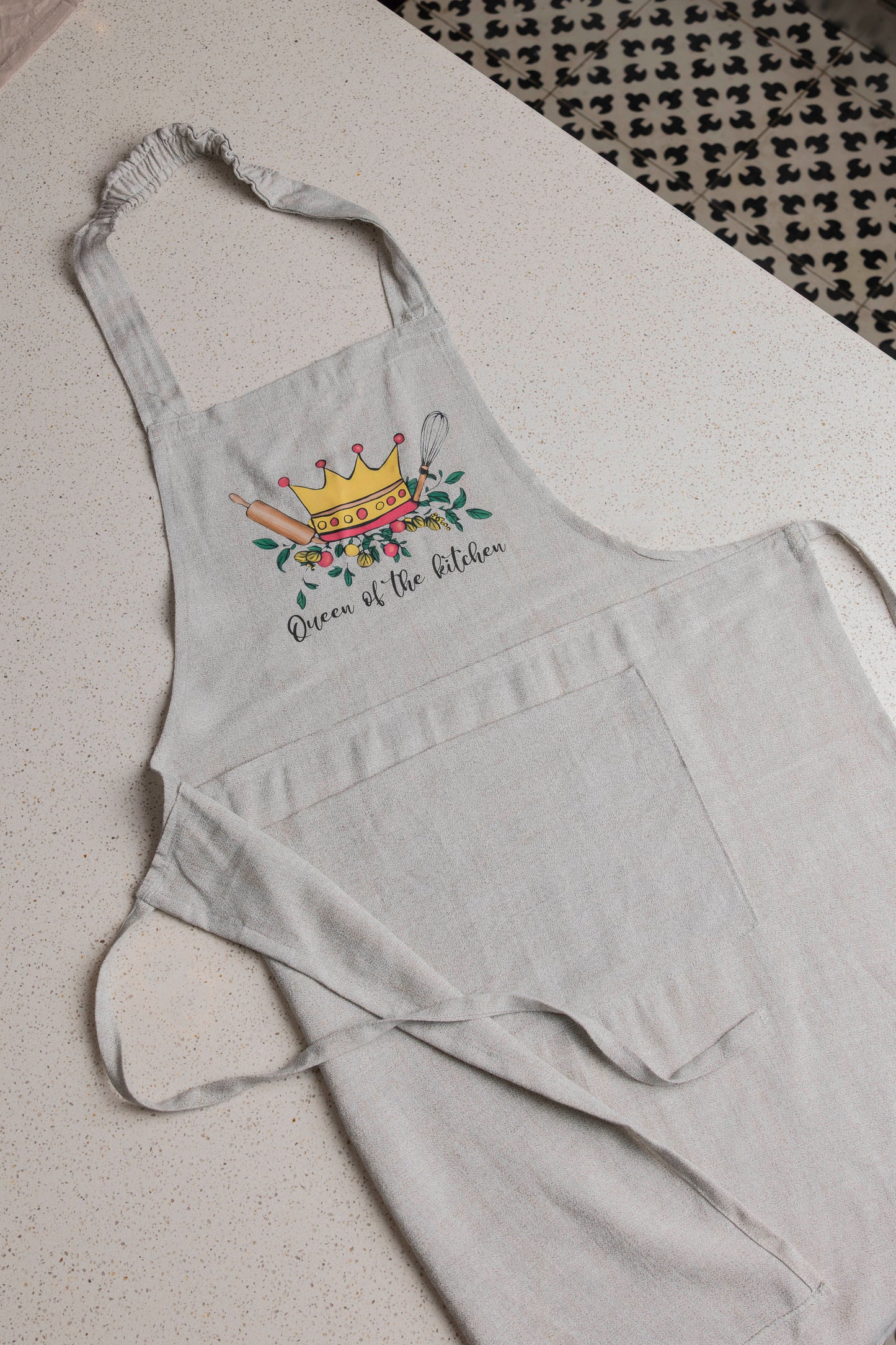 Queen of kitchen Apron