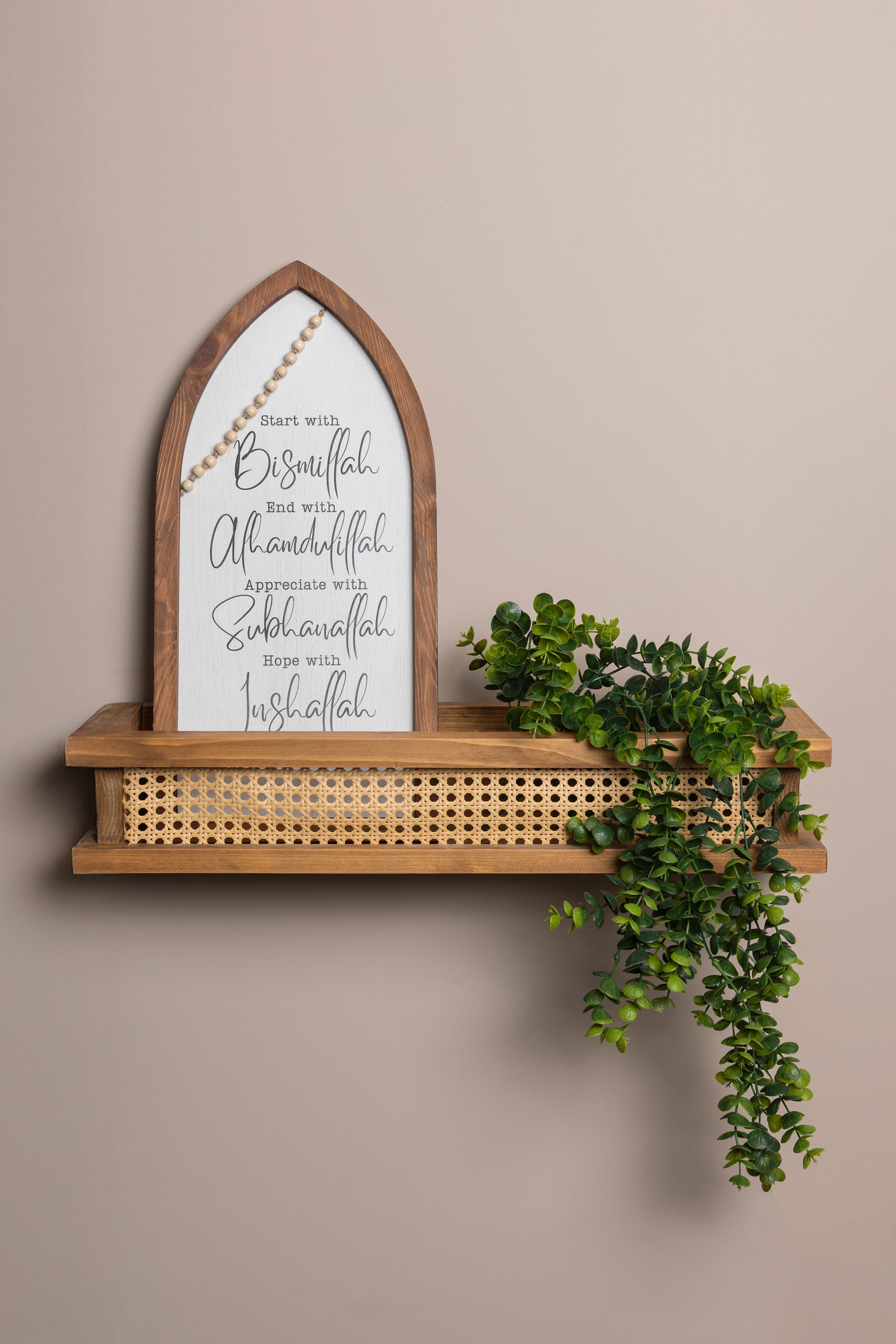 Cane cascade shelves