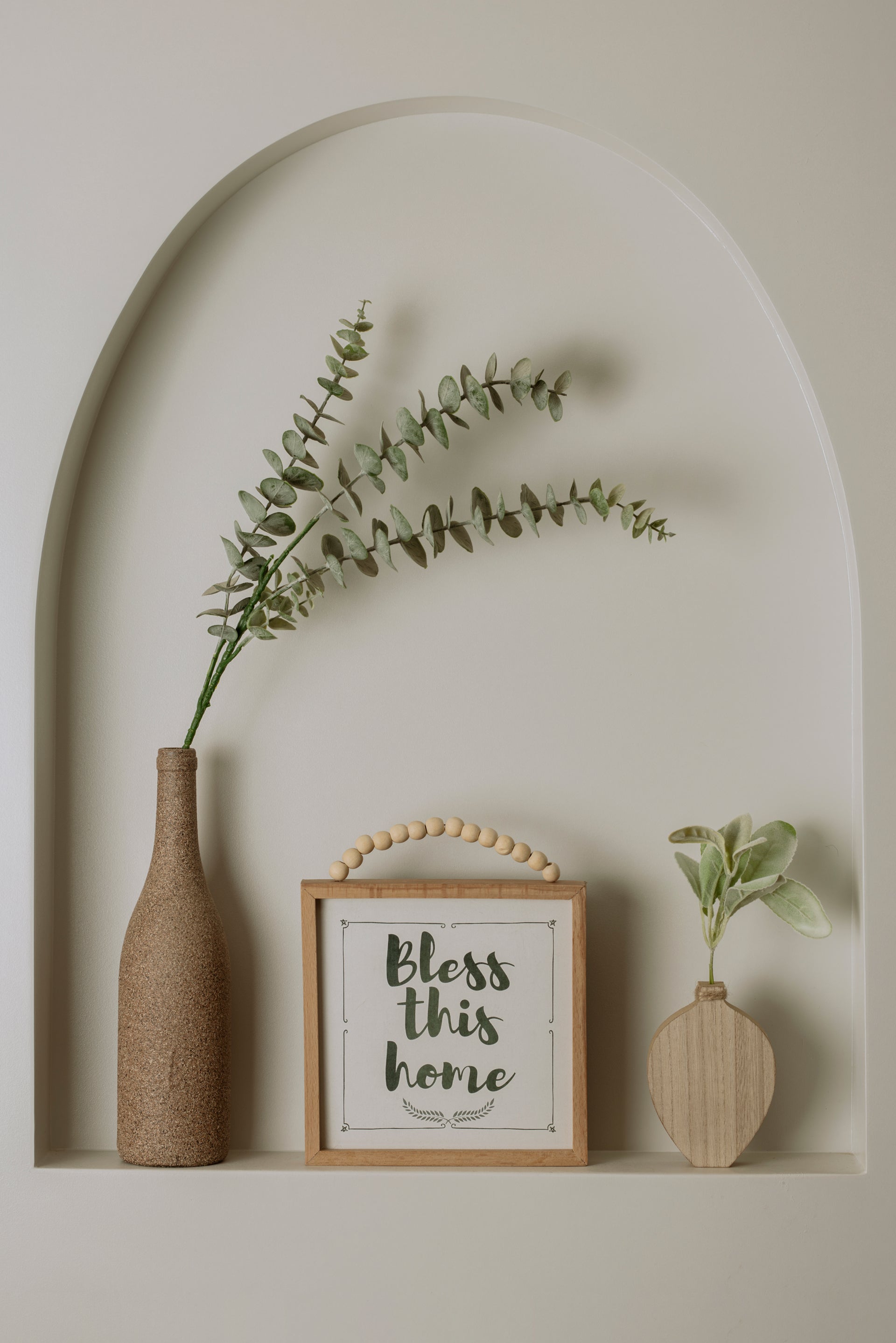 Heartleaf Wooden Vase