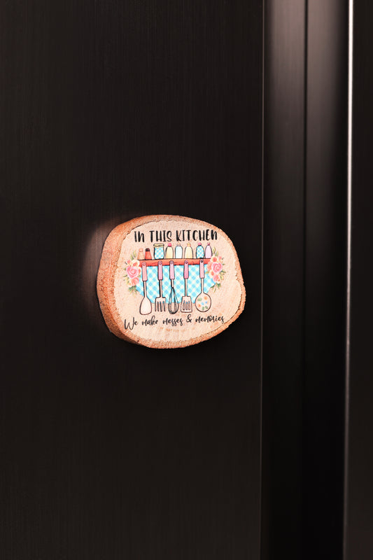 In this kitchen wood Magnet