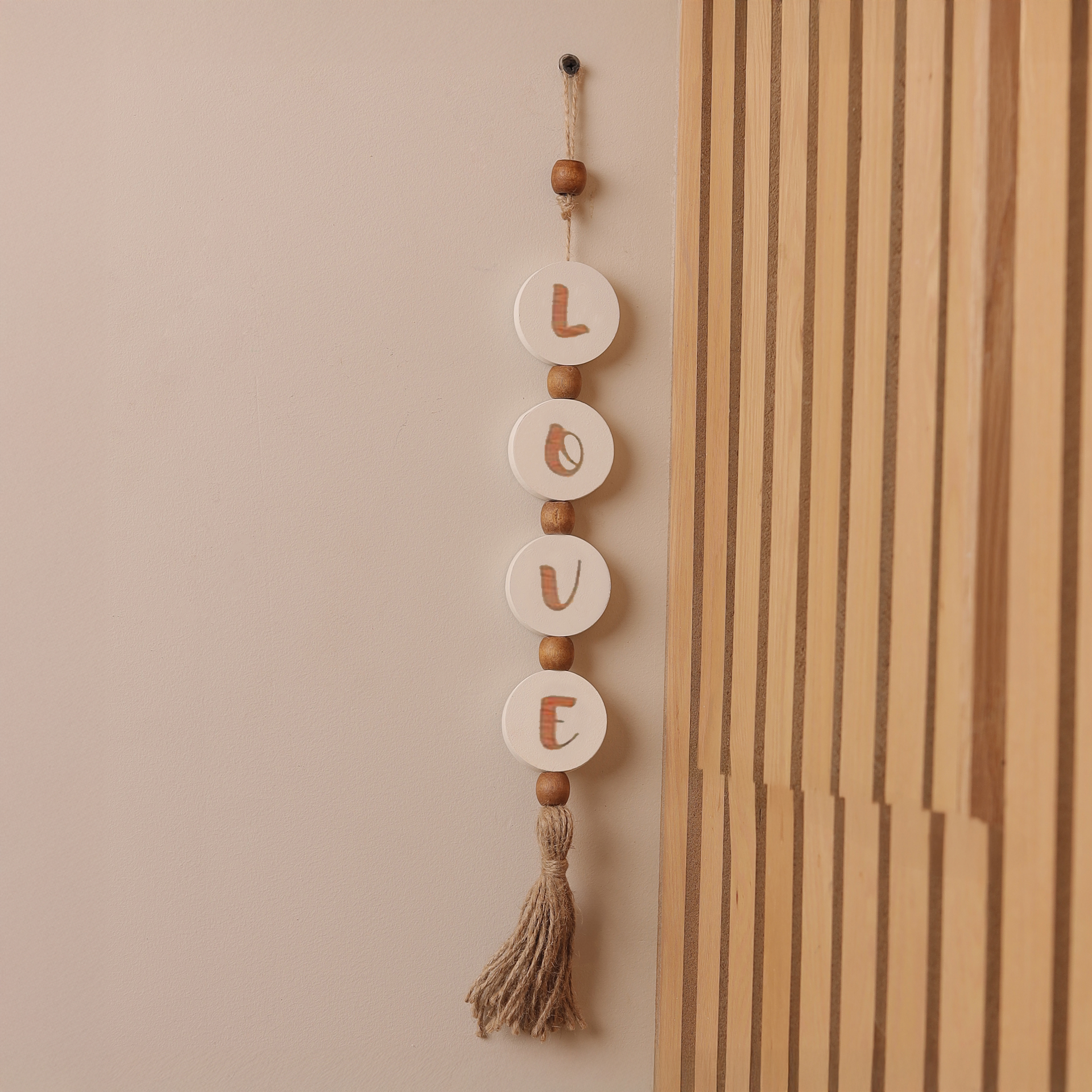 Love Letters Beads Garland – White