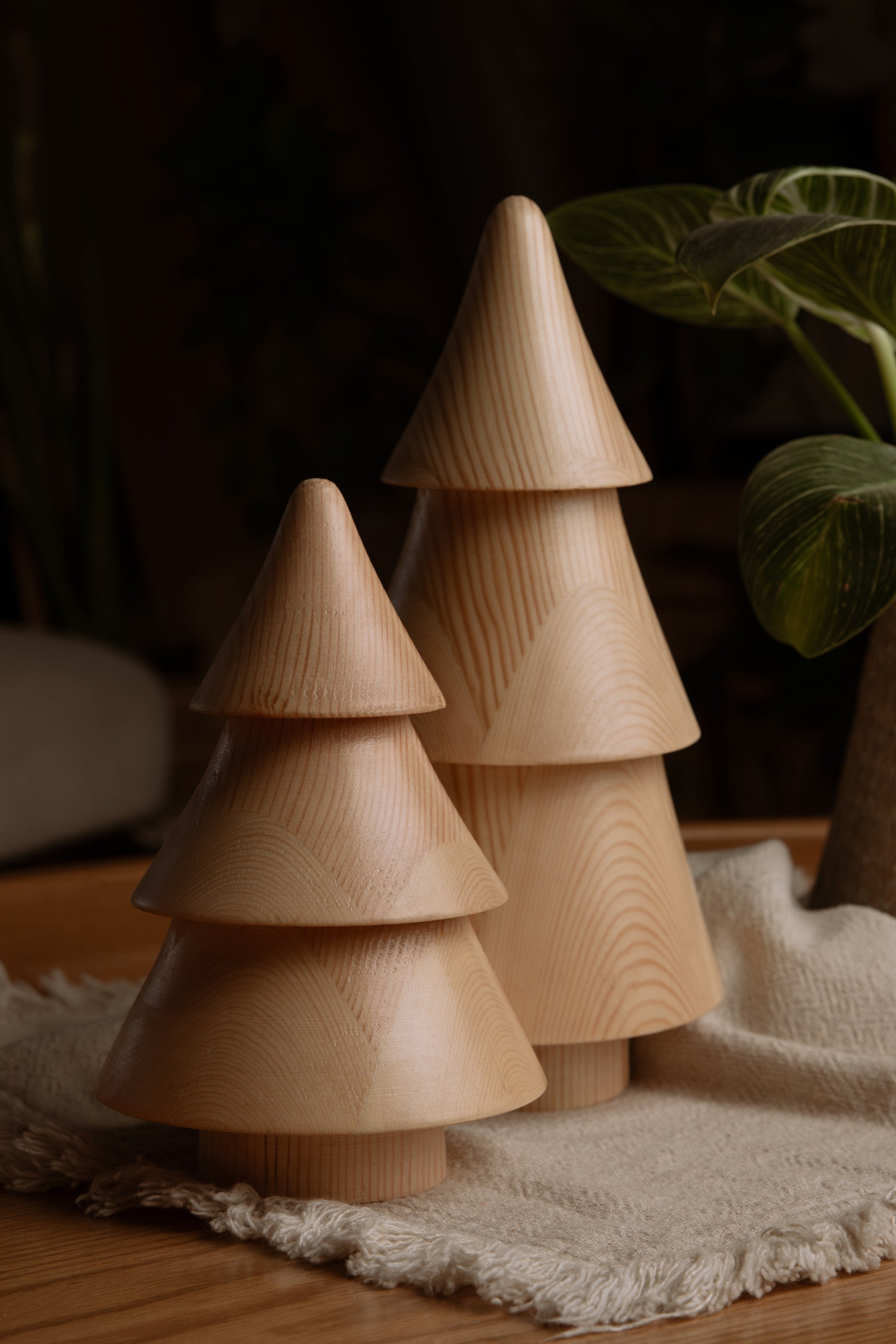 Minimalist Wooden Christmas Trees – Set of 2