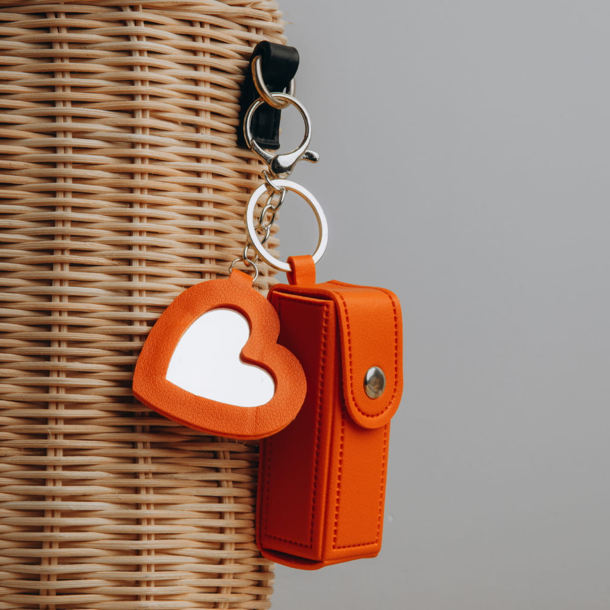 Leather AirPods Case with Heart Mirror Keychain